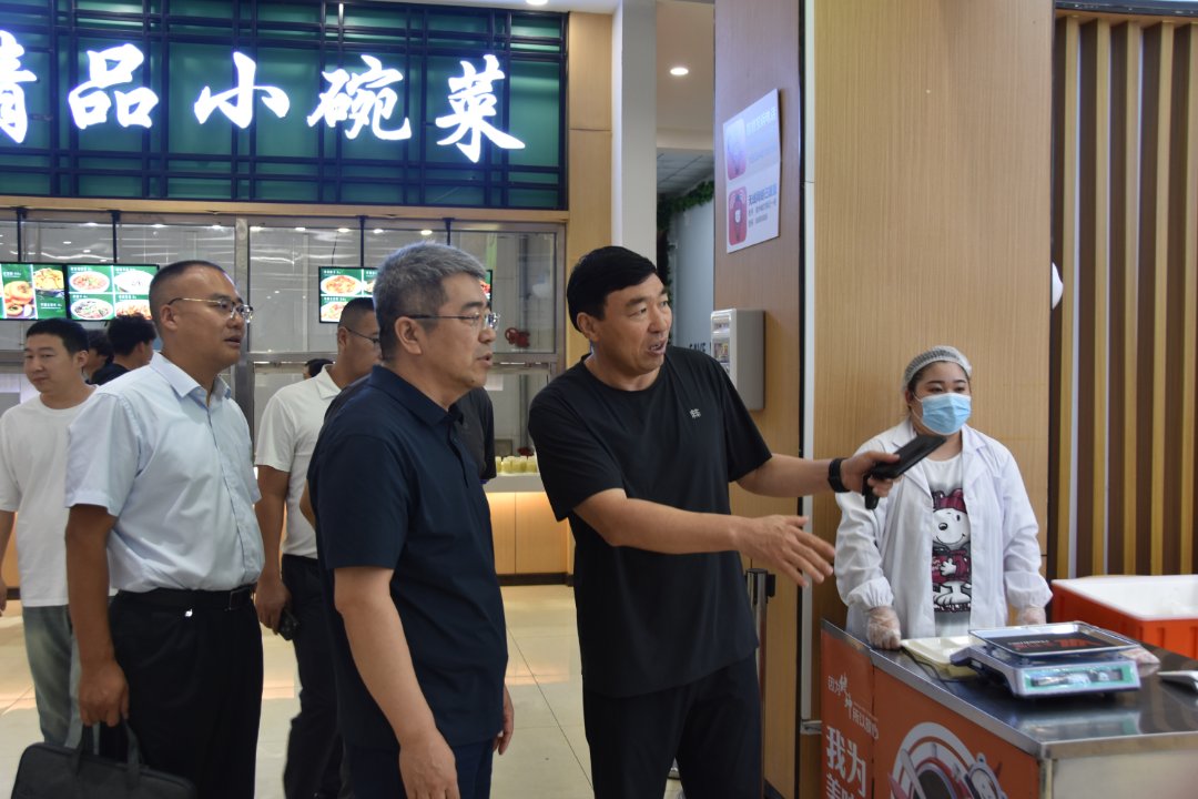 为进一步畅通校领导与学生间的沟通渠道
